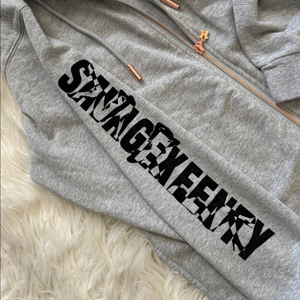 NWT!!Savage X Fenty Showgirl Graphic Hooded Onesie Size S - Picture 7 of 12